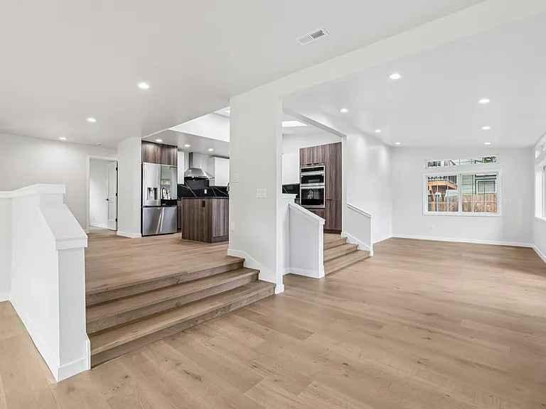 5114 Picnic Point Rd — Photo 8