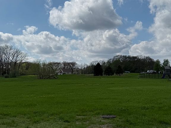 5th image of 125 Fairway Dr