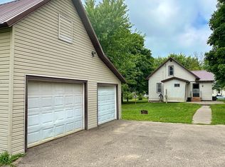 139 W Wilson Ave, Elmwood, WI 54740