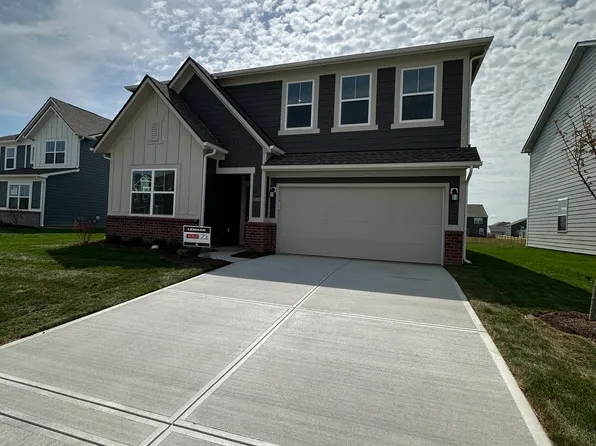 6949 Bauer Creek Dr, Whitestown, IN 46075