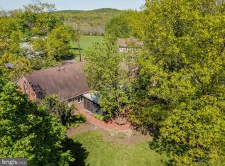 10 Smith Rd, Schwenksville, PA 19473