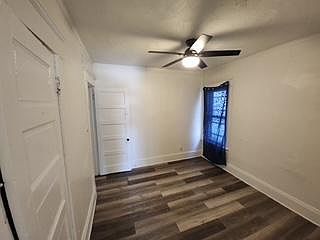 4th image of 3124 N 33rd St