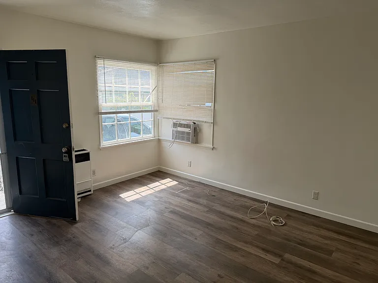 520 W Lemon Ave #522 — Photo 6