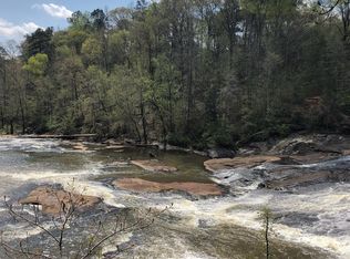 160 Rivers Edge Dr, Forsyth, GA 31029