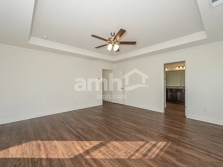 1149 Ashlyn Ct — Photo 10