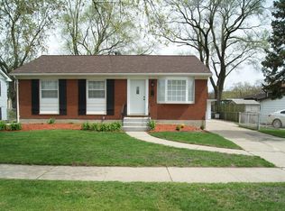 14 Arapaho Dr, Thornton, IL