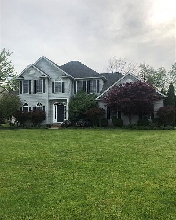 1st image of 32110 Augusta Dr