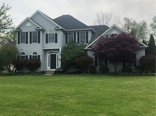 32110 Augusta Dr, Avon Lake, OH 44012