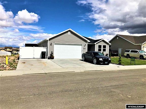 2nd image of 3727 Harrier Dr