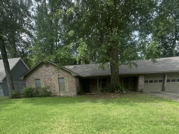5635 Warwick Dr, Jackson, MS 39211