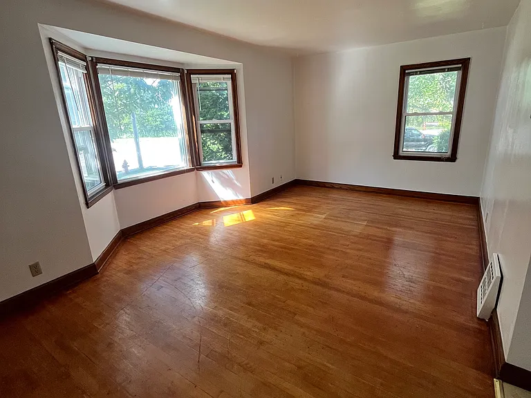 3358 E Armour Ave — Photo 6
