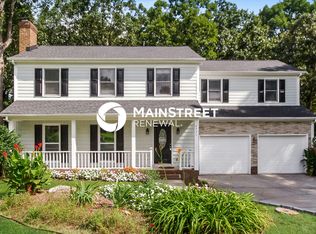 2331 Hunters Bluff Dr, Matthews, NC 28105