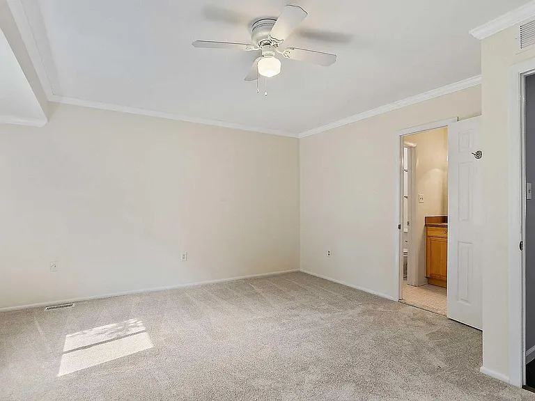 7008 Sherwood Rd #36 — Photo 26