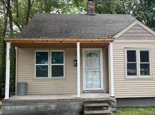 19344 Bradford St, Detroit, MI 48205