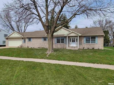 304 E 10th St, De Witt, IA, 52742