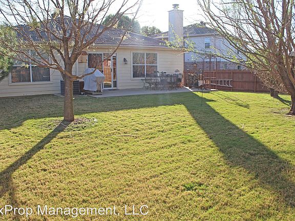 5th image of 4709 Loire Ct
