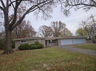 4N055 Robbie Ln, Addison, IL 60101