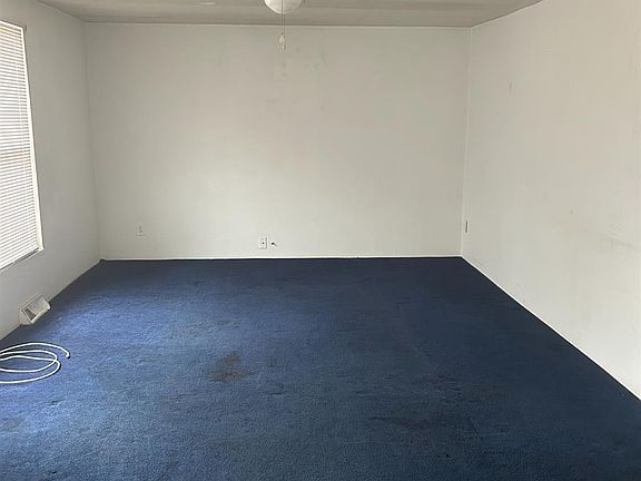 2nd image of 122 Kennedy Blvd