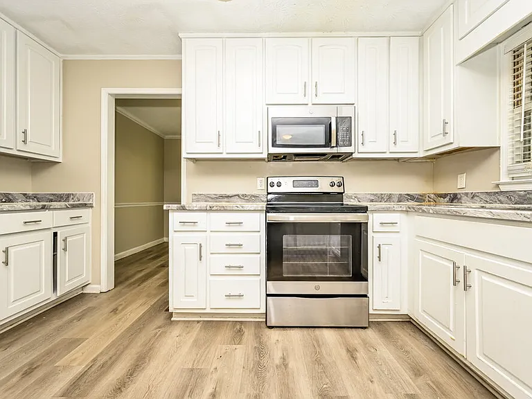 120 Tanglewood Dr — Photo 8