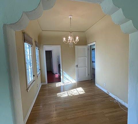 4th image of 1523 Maltman Ave #4