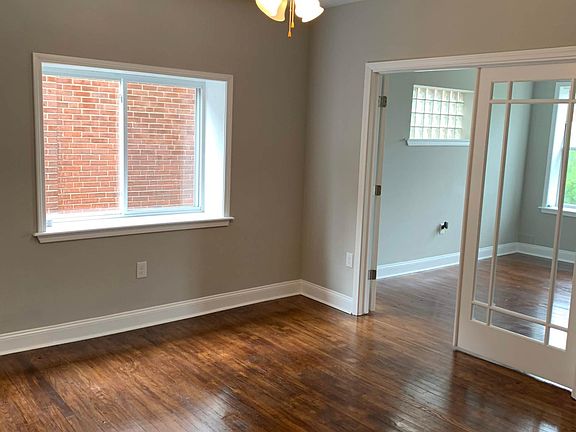 5th image of 1822 Russell Blvd #1824A