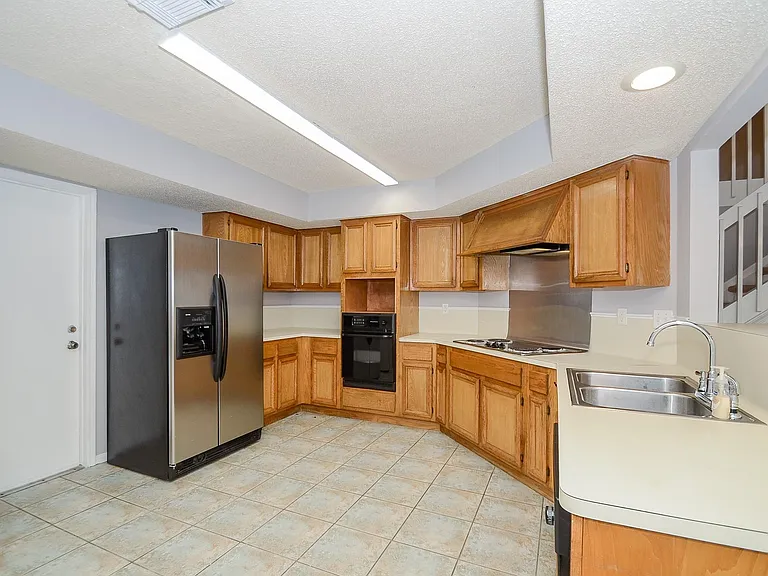 12722 Ashford Brook Dr — Photo 24