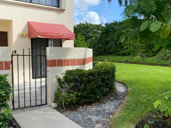 811 Freedom Ct #811, Deerfield Beach, FL 33442