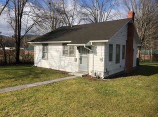 34 Nutter Ave, White Sulphur Springs, WV 24986