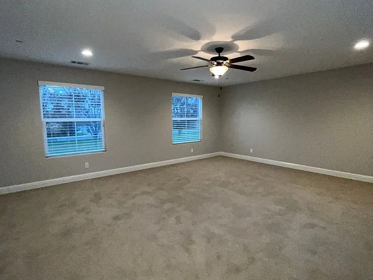 3923 W Jerome Ave — Photo 16