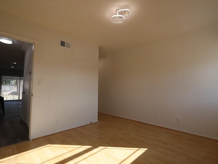 1618 N Hacienda Blvd — Photo 7