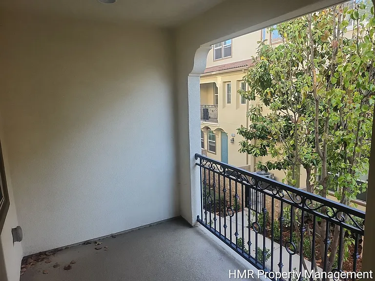 6386 Pegasus Ct — Photo 15