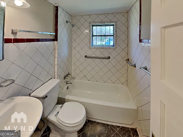 1337 S Hairston Rd — Photo 16