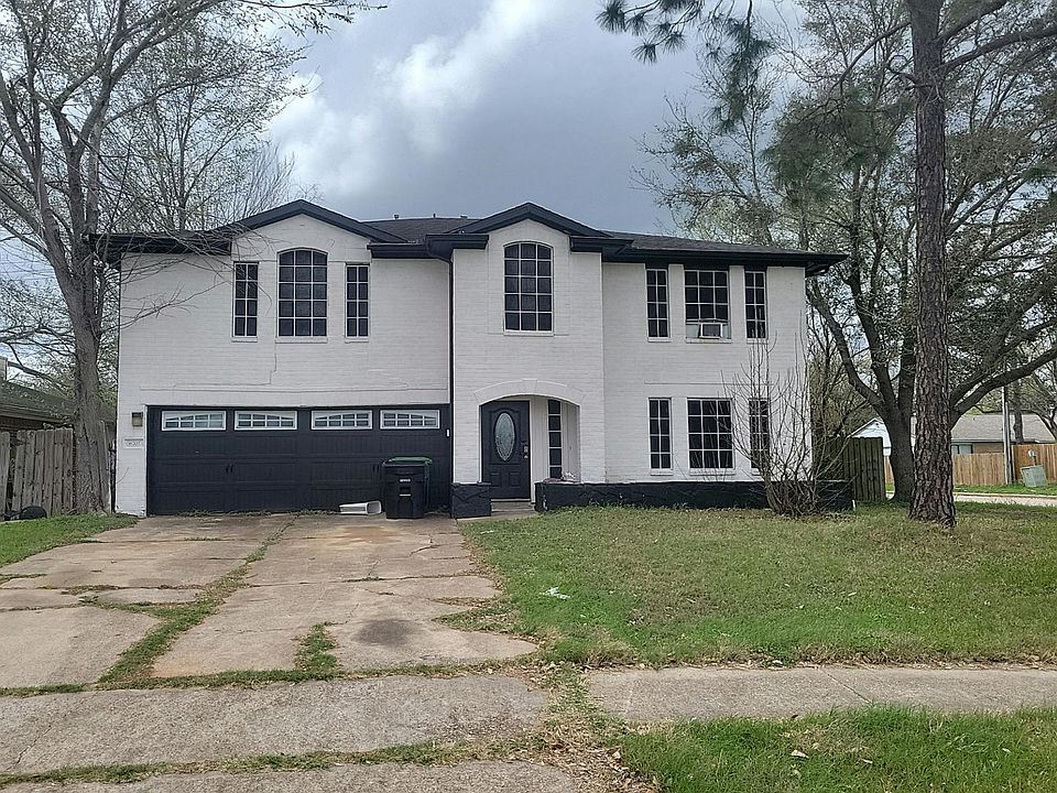 1st image of 16702 Amy Ridge Rd