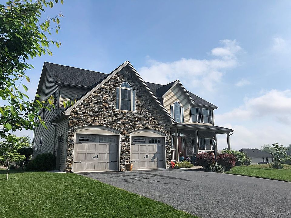 2nd image of 263 Cresthaven Dr