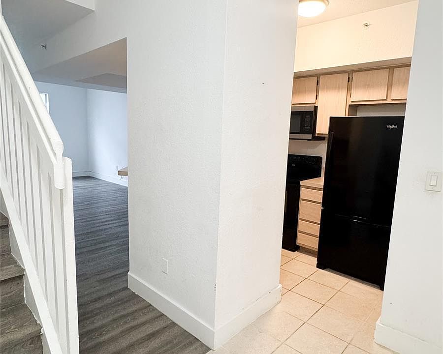 1st image of 701 SW 148th Ave APT 104
