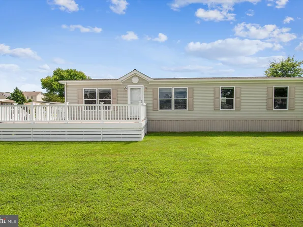 38160 Bow St, Ocean View, DE 19970