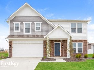 671 Springdale Ln, Greenfield, IN 46140
