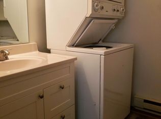 638 11th St, Baraboo, WI 53913