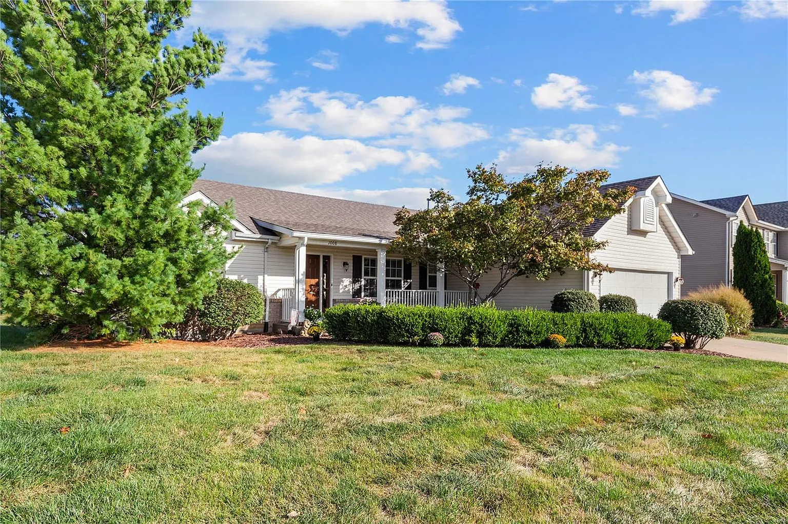 1008 Dardenne Woods Dr photo 1