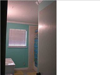 4th image of 7748 Holiday Hills Cir