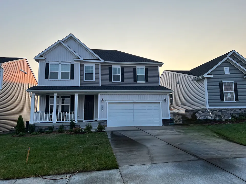 103 Raven Oaks Dr