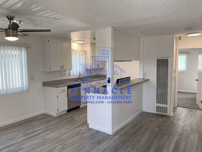 1st image of 11610 Oxford Ave APT 6