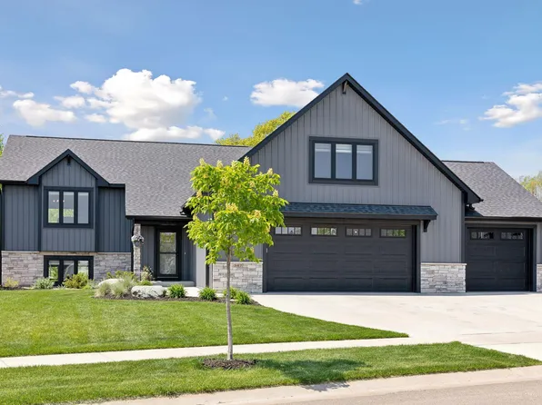 347 Vista Cir, River Falls, WI 54022
