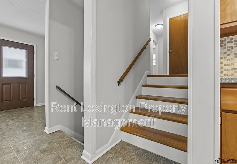 2124 Violet Rd — Photo 9