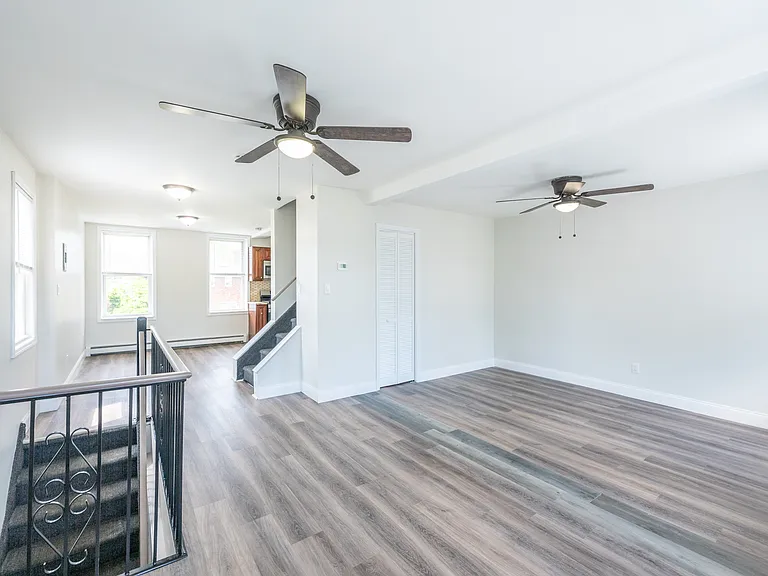 116 Lexington Ave — Photo 4