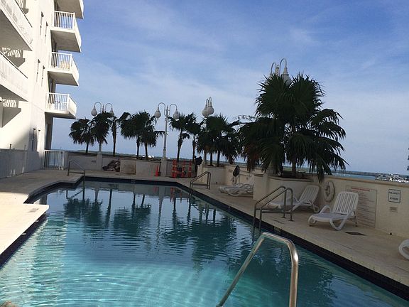 3rd image of 1200 Brickell Bay Dr APT 4008