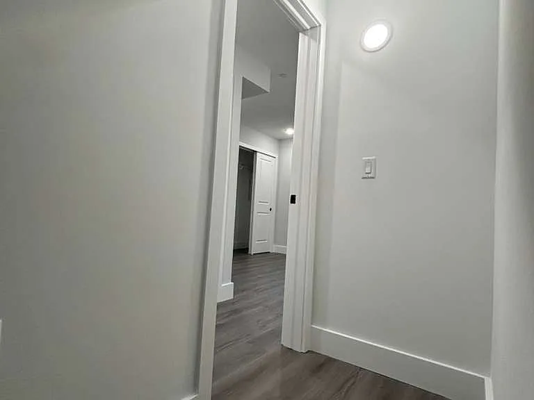 Bedroom 2 (Downstairs)