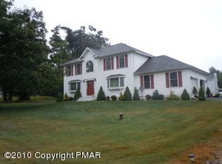 1158 Tomasula Dr, Tobyhanna, PA