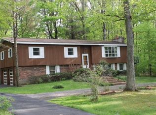 11 Redwood Ln, Ithaca, NY 14850
