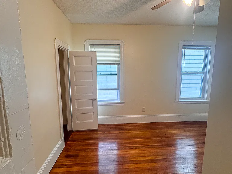 35 Hollander St #2 — Photo 10